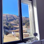 公寓 Divernoa Mountain *